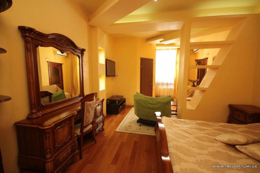 Hotel Black Sea House Batumi Exterior photo