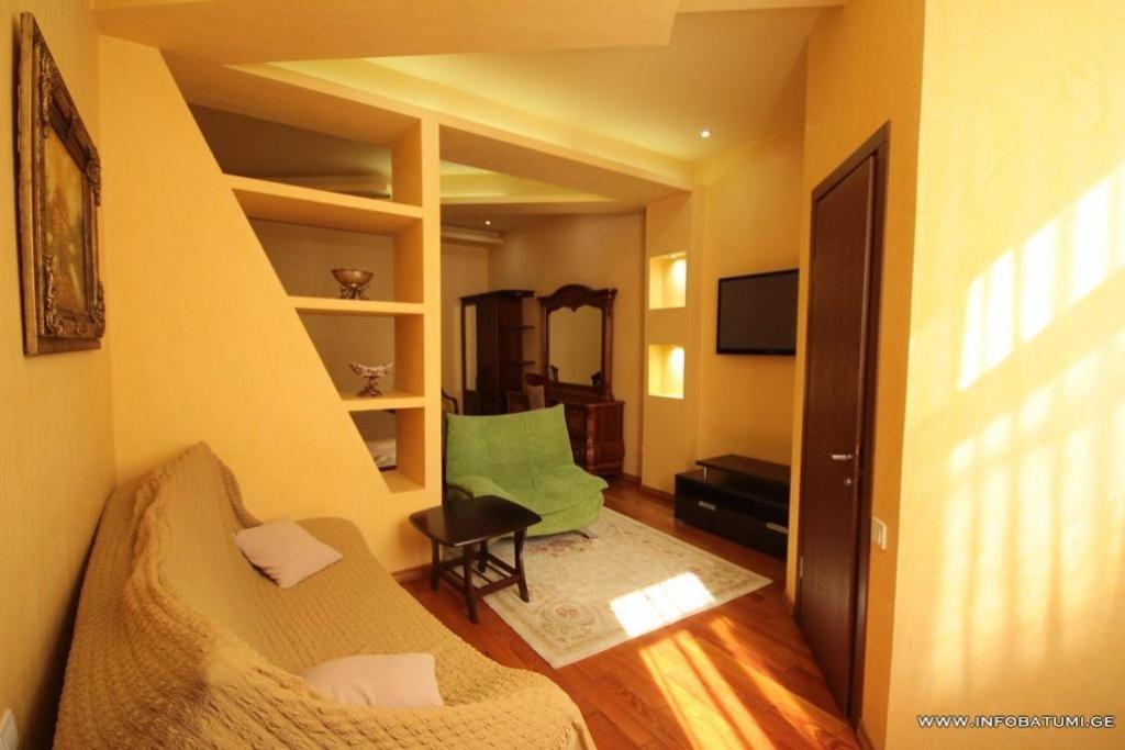 Hotel Black Sea House Batumi Exterior photo